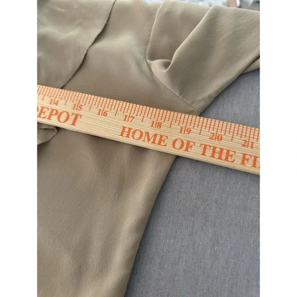 MICHAEL KORS Blouse Women's Sz 6 Ruffled Button-Up Shirt Top Tan - Picture 7 of 8